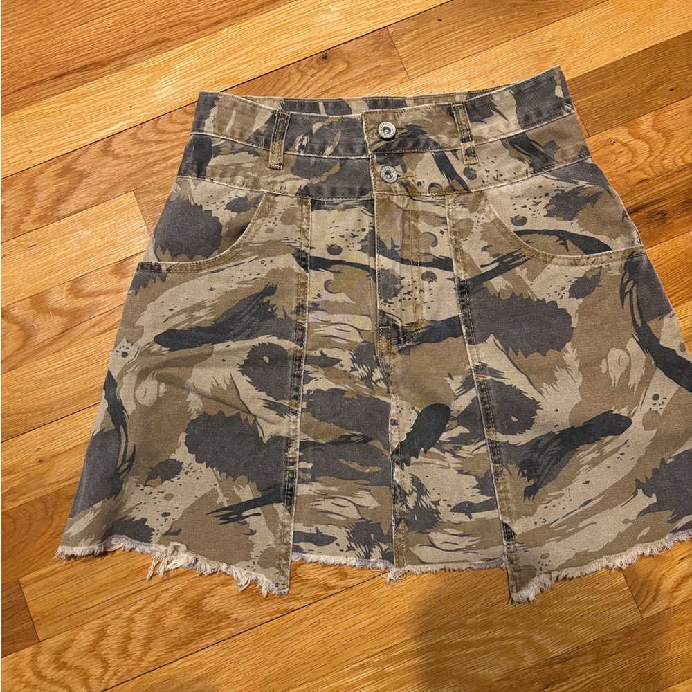 BNWOT Camouflage A-Line Skirt